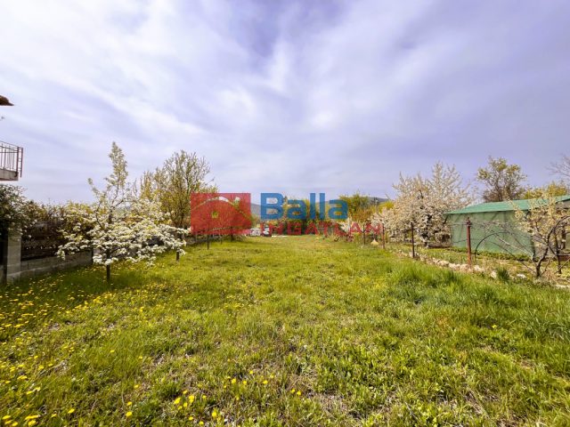 Eladó 753 m²-estelek III. Kerület (Ürömhegy) , Ürömhegy: 110'000'000 Ft