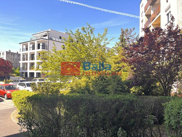 Eladó 52 m²-estársasházi lakás IV. Kerület (Izzó lakótelep) , Izzó lakótelep: 66'500'000 Ft