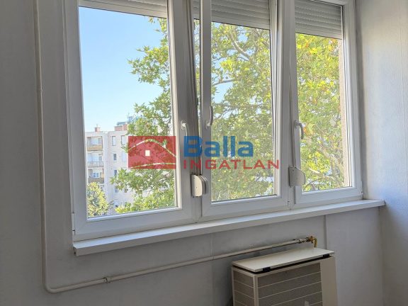 Eladó 55 m²-estársasházi lakás IV. Kerület (Izzó lakótelep) , Izzó lakótelepen AZONNAL költözhető lakás: 54'900'000 Ft