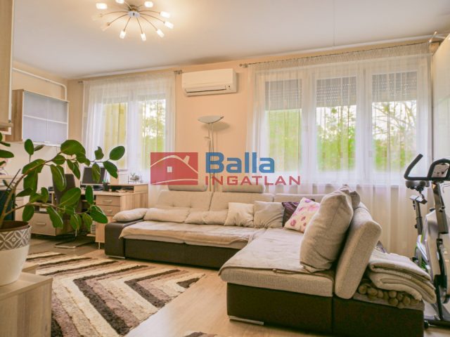 Eladó 70 m²-estársasházi lakás IV. Kerület (Káposztásmegyer I.) , Lakkozó utca: 89'900'000 Ft