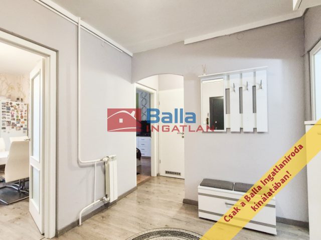 Eladó 54 m²-estársasházi lakás IV. Kerület (Káposztásmegyer II.) , Megyeri út 204 utca: 75'000'000 Ft