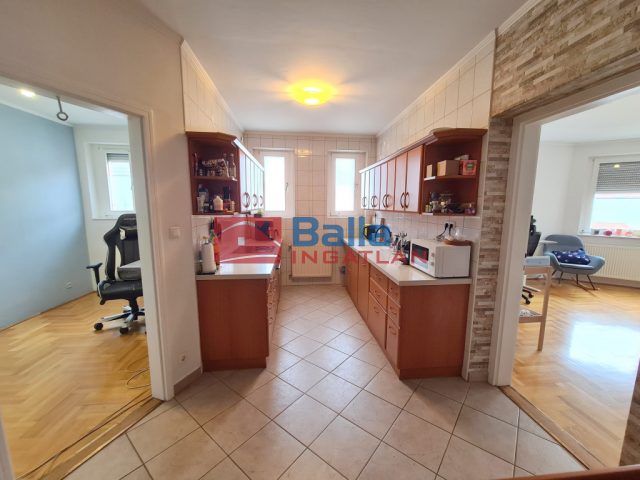 Eladó 93 m²-estársasházi lakás IV. Kerület (Újpest) , Árpád út: 109'900'000 Ft