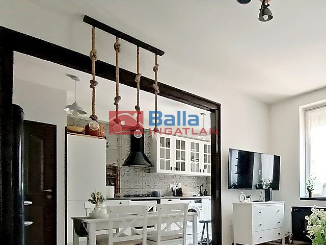 Eladó 60 m²-estársasházi lakás IV. Kerület (Újpest) , Lőrincz utca környékén: 87'200'000 Ft