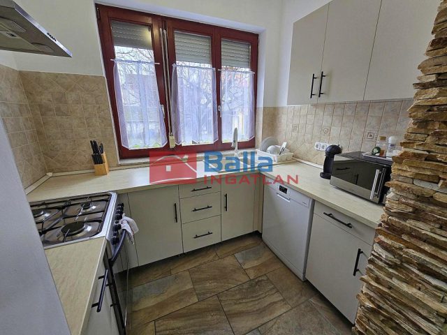 Eladó 213 m²-escsaládi ház IV. Kerület (Újpest-kertváros) , Vécsey Károly utca: 148'000'000 Ft