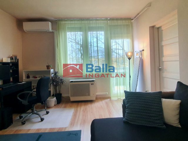 Kiadó 38 m²-estársasházi lakás IX. Kerület (József Attila ltp.) , EGYETÉRTÉS utca: 200'000 Ft