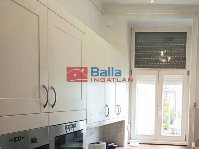 Eladó 124 m²-estársasházi lakás IX. Kerület (Középső Ferencváros (Rehabilitációs terület)) , Üllői út: 130'000'000 Ft