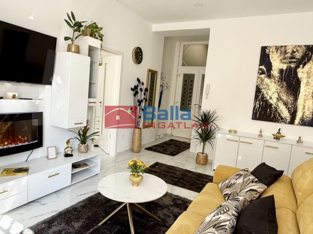 Eladó 49 m²-estársasházi lakás V. Kerület (Belváros) , Irányi utca: 116'900'000 Ft