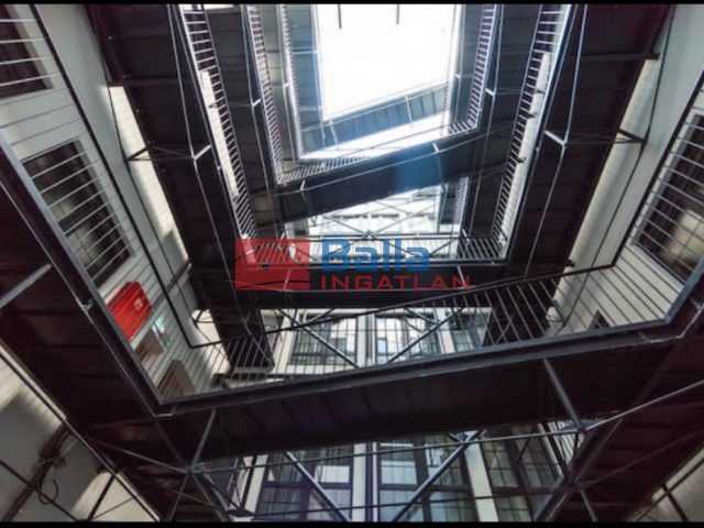 Eladó 246 m²-estársasházi lakás V. Kerület (Belváros) , Múzeum körút: 620'000'000 Ft