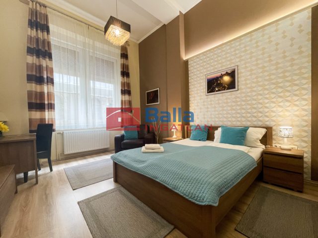 Eladó 105 m²-estársasházi lakás V. Kerület (Belváros) , Veres Pálné utca: 215'000'000 Ft