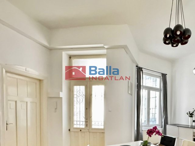 Eladó 117 m²-estársasházi lakás VI. Kerület (Terézváros) , Andrássy út környékén eladó polgári lakás: 185'000'000 Ft