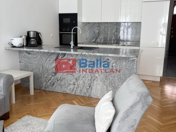 Eladó 71 m²-estársasházi lakás VI. Kerület (Terézváros) , Csengery utca: 99'900'000 Ft