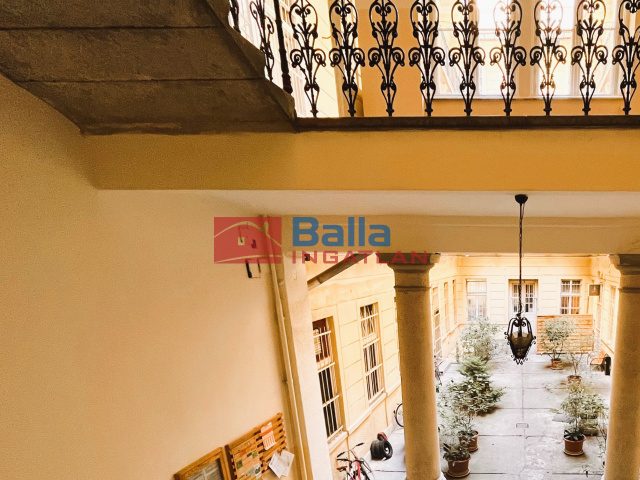 Eladó 36 m²-estársasházi lakás VI. Kerület (Terézváros) , Nagymező utca: 77'500'000 Ft