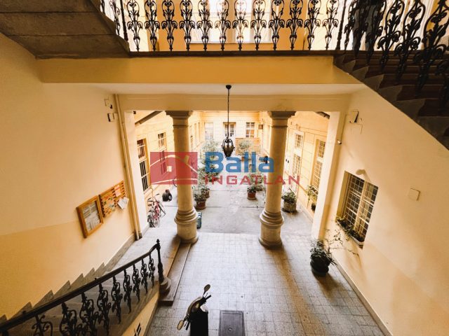 Eladó 36 m²-estársasházi lakás VI. Kerület (Terézváros) , Nagymező utca: 77'500'000 Ft