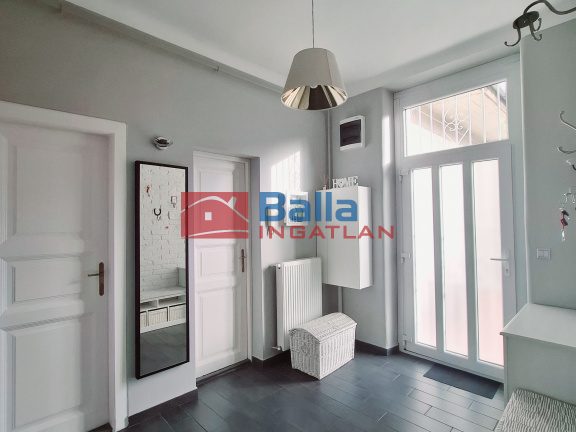 Kiadó 61 m²-estársasházi lakás VI. Kerület (Terézváros) , Teréz körút: 350'000 Ft