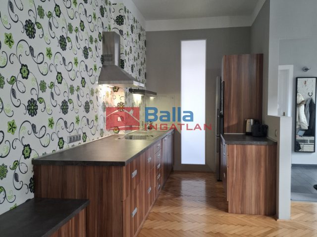 Kiadó 61 m²-estársasházi lakás VI. Kerület (Terézváros) , Teréz körút: 350'000 Ft