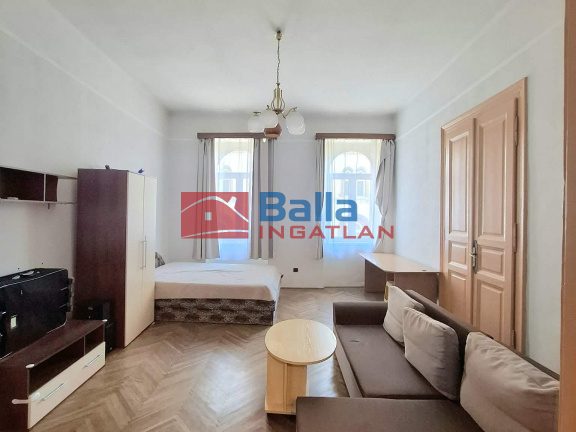 Eladó 70 m²-estársasházi lakás VI. Kerület (Terézváros) , Vörösmarty utca: 98'000'000 Ft