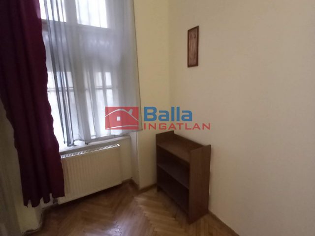 Eladó 65 m²-estársasházi lakás VII. Kerület (Belső-Erzsébetváros) , Akácfa utca: 74'900'000 Ft