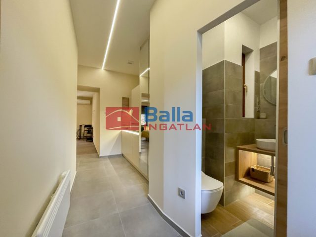 Kiadó 30 m²-estársasházi lakás VII. Kerület (Belső-Erzsébetváros) , Kazinczy utca: 220'000 Ft