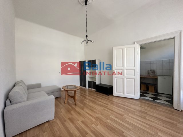 Kiadó 34 m²-estársasházi lakás VII. Kerület (Belső-Erzsébetváros) , Murányi utca környéke: 170'000 Ft