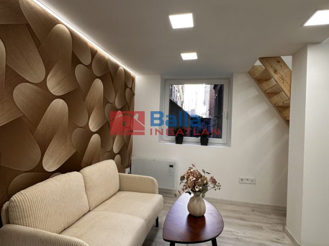 Eladó 26 m²-estársasházi lakás VII. Kerület (Középső-Erzsébetváros) , Keleti pu környékén: 38'000'000 Ft