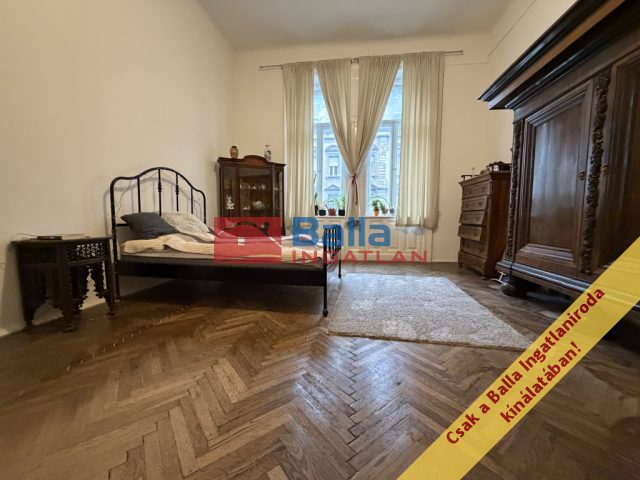 Eladó 63 m²-estársasházi lakás VII. Kerület (Középső-Erzsébetváros) , Thököly út: 65'900'000 Ft