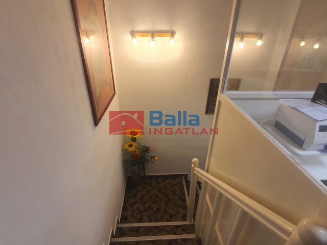Kiadó 21 m²-esüzlethelyiség utcai bejárattal VII. Kerület (Ligetváros) , BERENDEZETT FOGORVOSI RENDELŐ Budapest VII.: 500'000 Ft