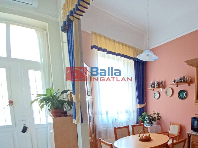 Eladó 82 m²-estársasházi lakás VII. Kerület (Ligetváros) , Kertre néző, Városligetnél Dembinszky utca: 117'900'000 Ft