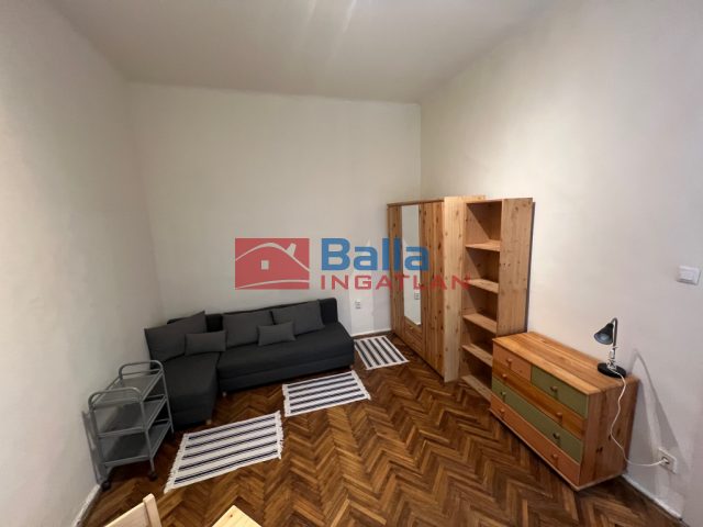 Kiadó 25 m²-estársasházi lakás VII. Kerület (Nagykörúton belül) , Klauzál utca: 180'000 Ft