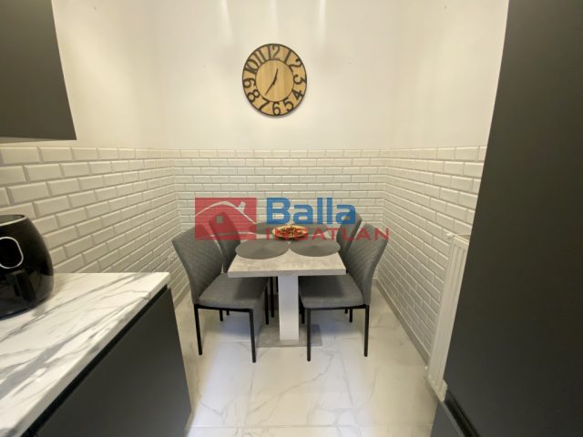 Eladó 62 m²-estársasházi lakás VII. Kerület (Nagykörúton kívül) , Zsinagógával szemben: 89'000'000 Ft