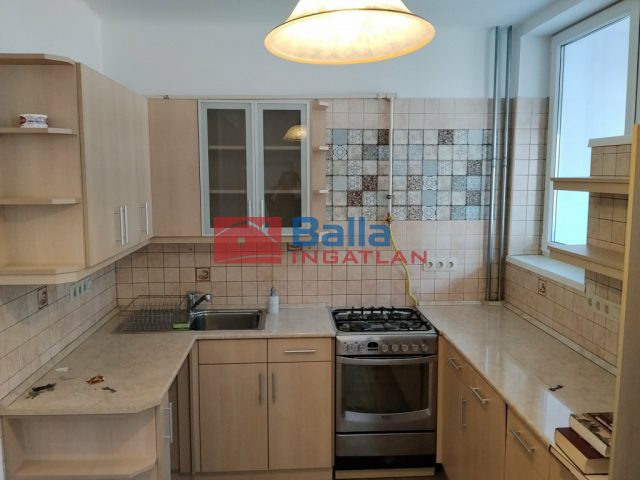 Eladó 61 m²-estársasházi lakás VIII. Kerület (Corvin negyed) , Üllői út: 103'900'000 Ft