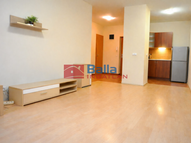 Kiadó 53 m²-estársasházi lakás VIII. Kerület (II. János Pál pápa tér és környéke) , KUN utca: 210'000 Ft