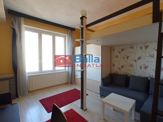 Eladó 27 m²-estársasházi lakás VIII. Kerület (II. János Pál pápa tér és környéke) , Magdolna negyedben: 40'500'000 Ft