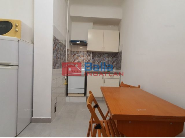 Kiadó 35 m²-estársasházi lakás VIII. Kerület (Józsefváros) , Baross utca: 180'000 Ft
