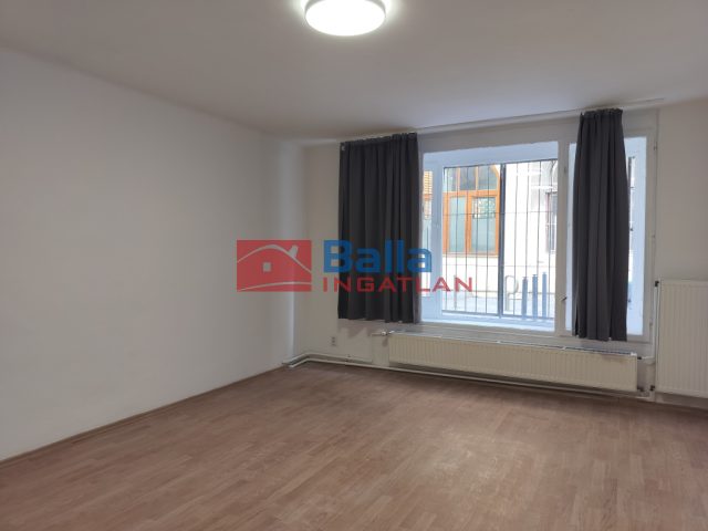 Eladó 67 m²-estársasházi lakás VIII. Kerület (Józsefváros) , József körút: 75'000'000 Ft