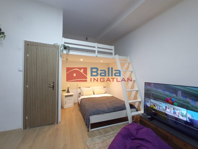 Eladó 21 m²-estársasházi lakás VIII. Kerület (Józsefváros) , Népszínház negyed: 44'000'000 Ft