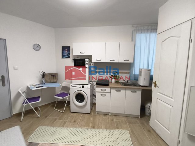 Eladó 15 m²-estársasházi lakás VIII. Kerület (Magdolna negyed) , Koszorú utca: 19'900'000 Ft