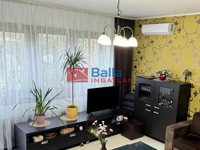 Eladó 150 m²-estársasházi lakás X. Kerület (Kőbánya kertváros) , Kada utca környéki utca: 140'500'000 Ft