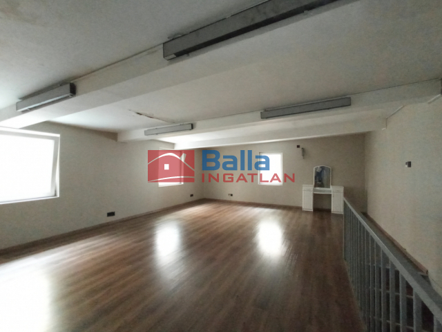 Eladó 120 m²-estársasházi lakás X. Kerület (Óhegy) , Martinovics térnél utca: 68'000'000 Ft