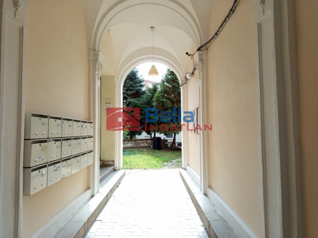 Eladó 120 m²-estársasházi lakás X. Kerület (Óhegy) , Martinovics térnél utca: 68'000'000 Ft