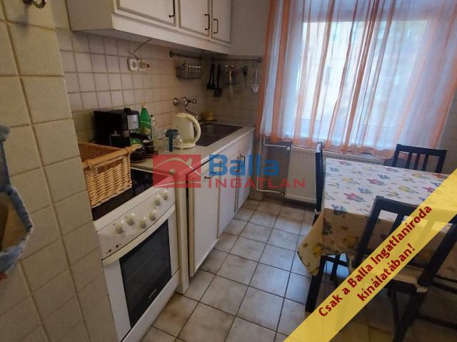 Eladó 52 m²-estársasházi lakás XI. Kerület (Albertfalva) , Kisköre utca: 70'900'000 Ft