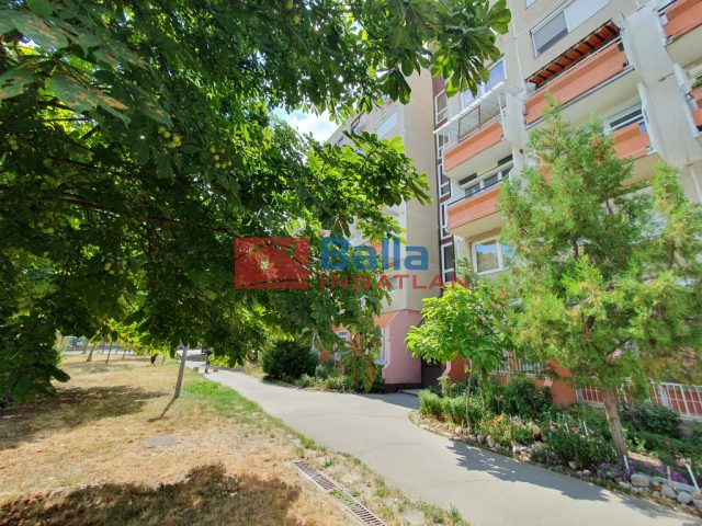 Eladó 28 m²-estársasházi lakás XI. Kerület (Gazdagrét) , Gazdagréti lakótelep: 51'900'000 Ft