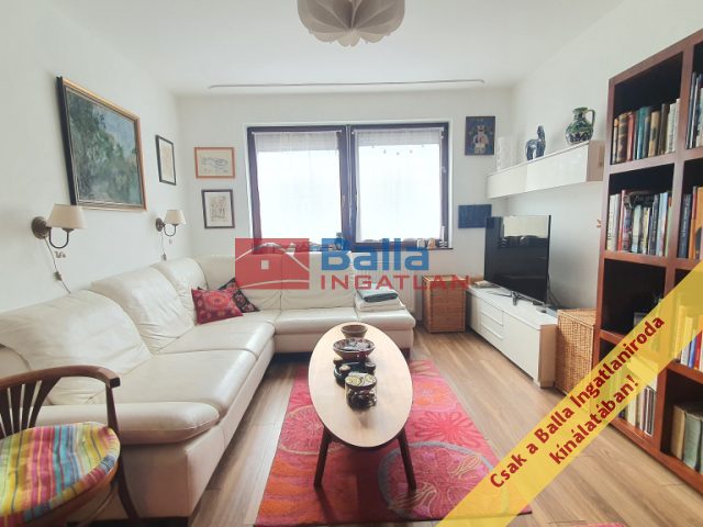 Eladó 63 m²-estársasházi lakás XI. Kerület (Gellérthegy) , KAROLINA út: 88'900'000 Ft