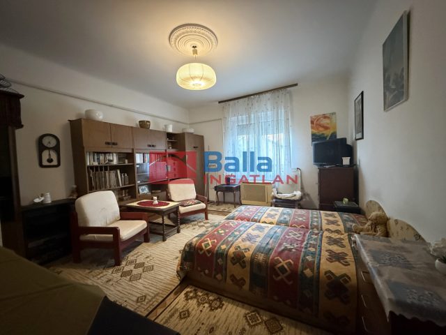 Kiadó 35 m²-estársasházi lakás XI. Kerület (Szentimreváros (Feneketlen tó környéke)) , Bartók Béla út: 200'000 Ft