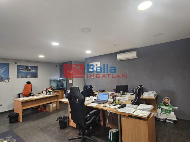Kiadó 71 m²-esüzlethelyiség utcai bejárattal XII. Kerület (Krisztinaváros) , Alkotás utca: 490'000 Ft