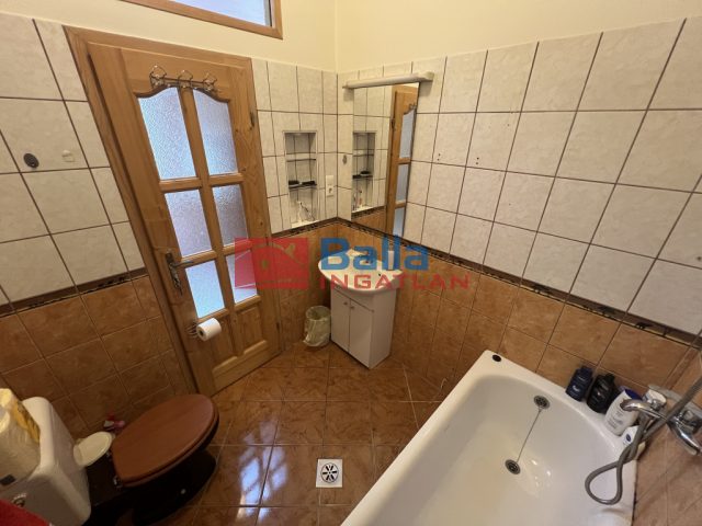 Eladó 30 m²-estársasházi lakás XIII. Kerület (Angyalföld) , Csongor utcánál: 49'900'000 Ft