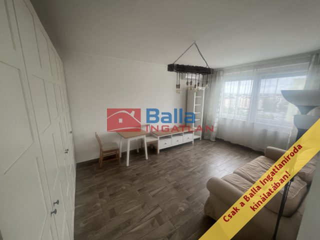 Eladó 35 m²-estársasházi lakás XIII. Kerület (Angyalföld – Országbíró utcai lakótelep) , Hajdú utca: 68'800'000 Ft