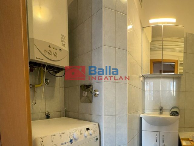 Eladó 36 m²-estársasházi lakás XIII. Kerület (Angyalföld) , Petneházy utca: 69'900'000 Ft