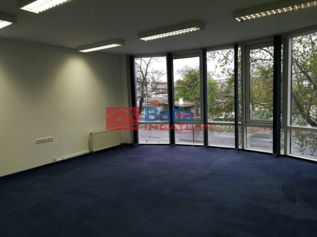 Kiadó 230 m²-esb kategóriás iroda XIII. Kerület (Angyalföld) , Röppentyű utca: 1'725 EUR