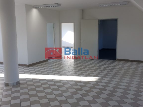 Kiadó 230 m²-esb kategóriás iroda XIII. Kerület (Angyalföld) , Röppentyű utca: 1'725 EUR