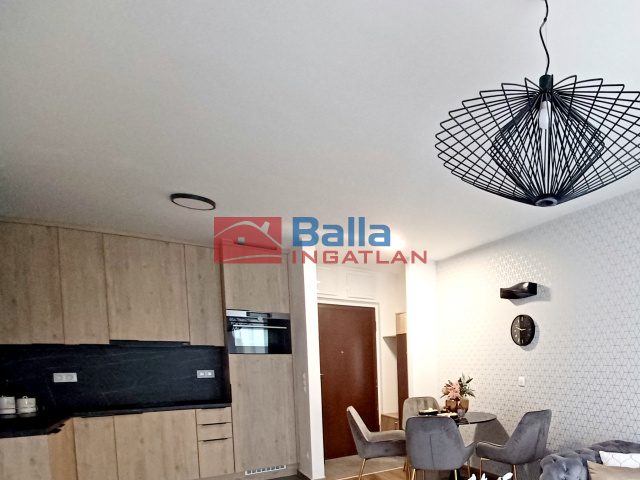 Eladó 41 m²-estársasházi lakás XIII. Kerület (Lőportár dűlő) , Lakberendezett, kiadható Szabolcs utca: 93'900'000 Ft